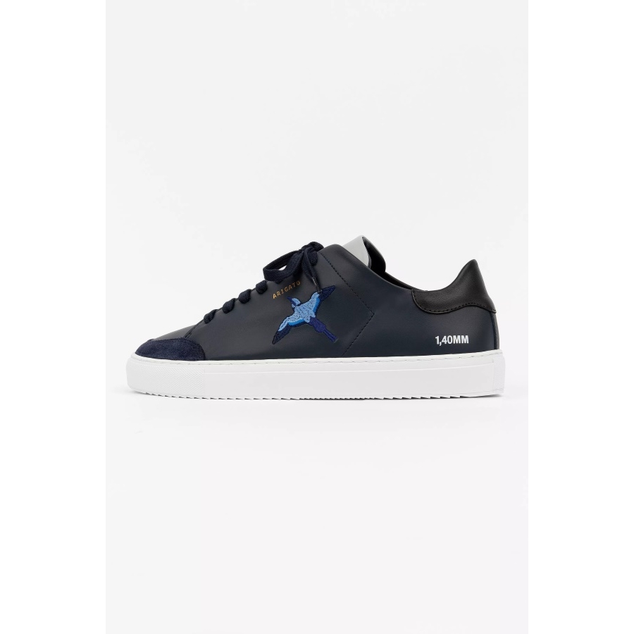 Clean 90 Triple Bee Bird Navy Axel Arigato